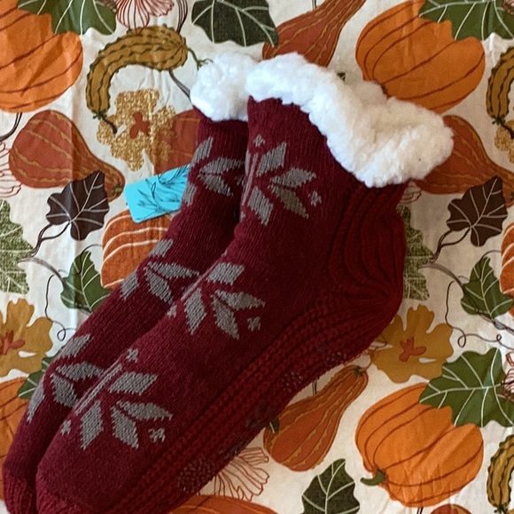 Mike Luks slipper Socks, New with tags. - Picture 3 of 3